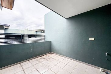 Parkfield Residences, Tropicana Heights