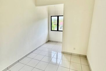 Taman Jenderam Idaman