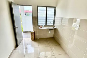 Taman Jenderam Idaman