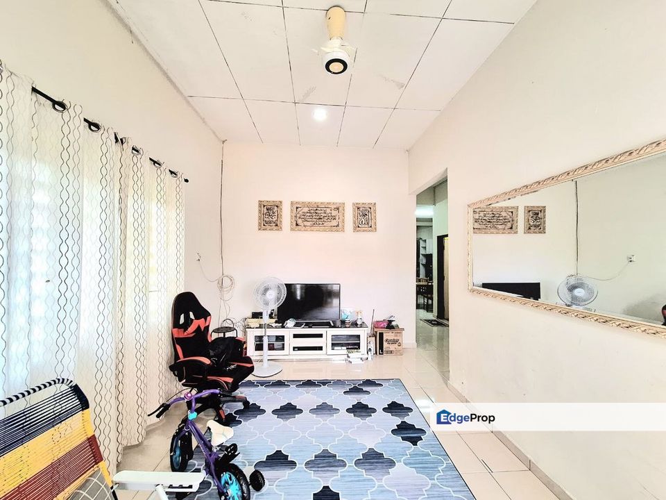 SINGLE STOREY SEMI-D @ TAMAN UNIVERSITI, SEKSYEN 30, SHAH ALAM, Selangor, Shah Alam
