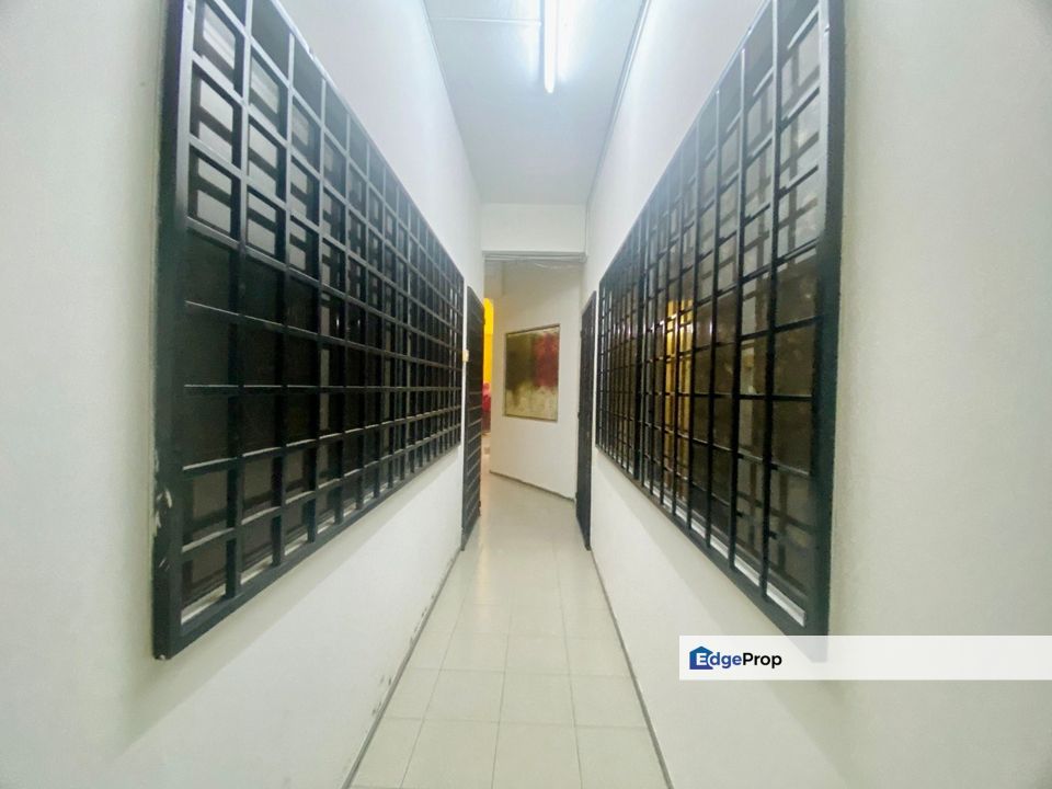 SALE | 4 STOREY SHOP LOT @ TAMAN MELAWATI , Selangor, Ampang