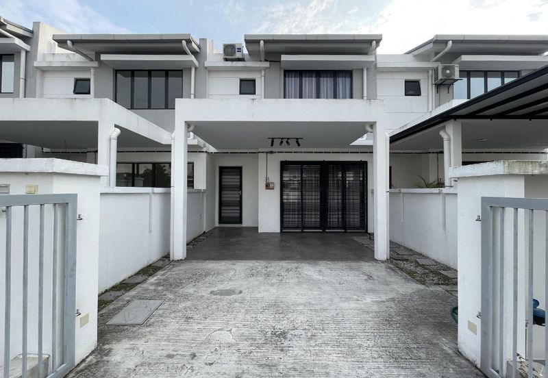 Taman Jenderam Idaman