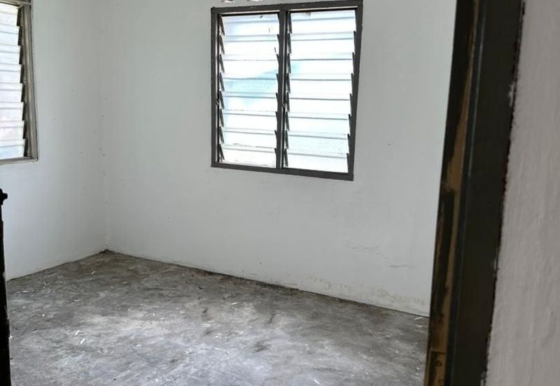 Taman Lembah Keramat AU5