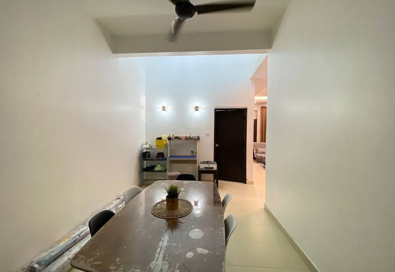 Taman Desa Saujana *