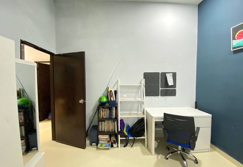 Taman Desa Saujana *