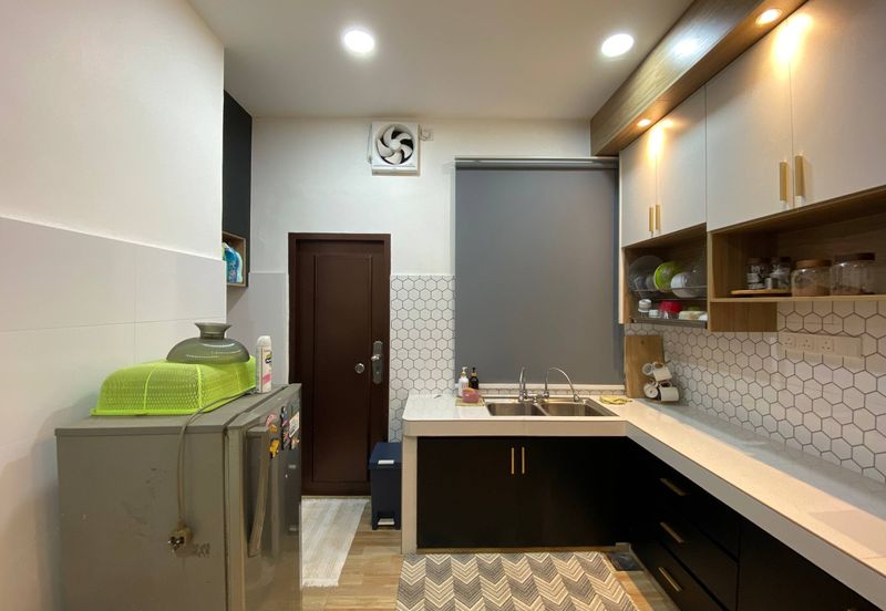 Taman Desa Saujana *