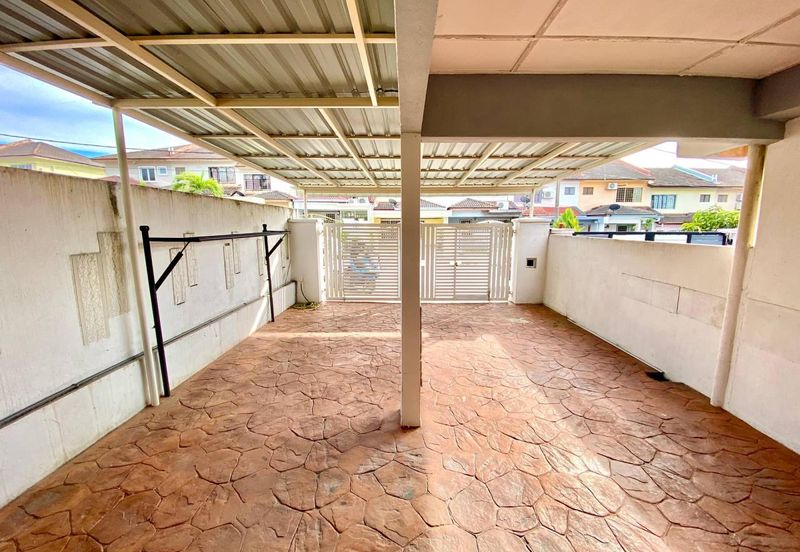 Taman Pinggiran Putra