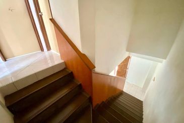 Taman Pinggiran Putra