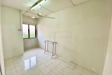 Taman Pinggiran Putra