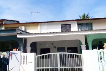 MURAH | 2 STOREY TERRACE @ TAMAN BUNGA RAYA, SEMENYIH
