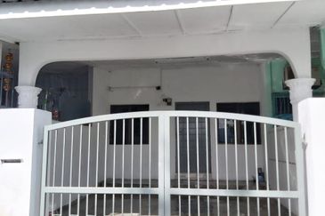 MURAH | 2 STOREY TERRACE @ TAMAN BUNGA RAYA, SEMENYIH