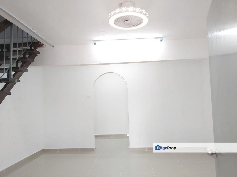 MURAH | 2 STOREY TERRACE @ TAMAN BUNGA RAYA, SEMENYIH, Selangor, Semenyih