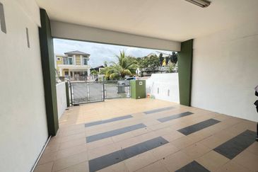 Perdana College Heights