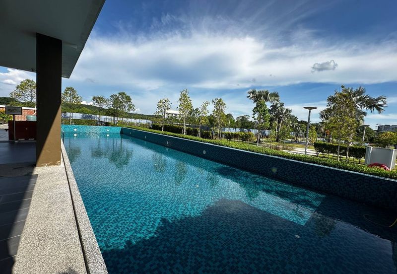 Setia Warisan Tropika (Belladonna)