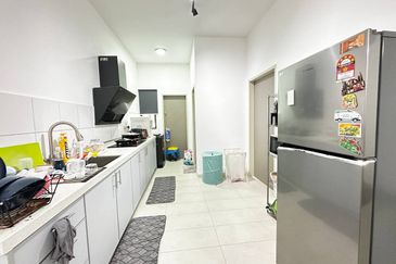 Setia Warisan Tropika (Belladonna)