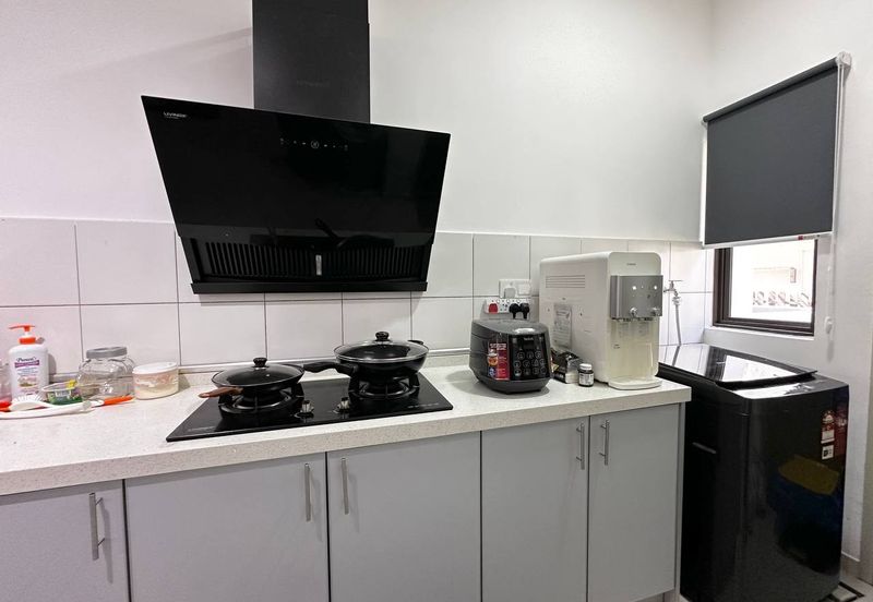 Setia Warisan Tropika (Belladonna)