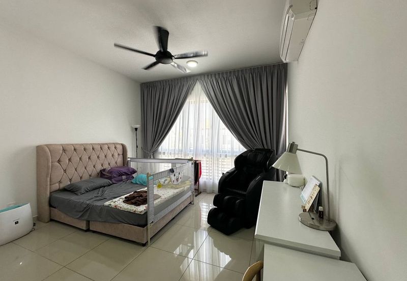 Setia Warisan Tropika (Belladonna)