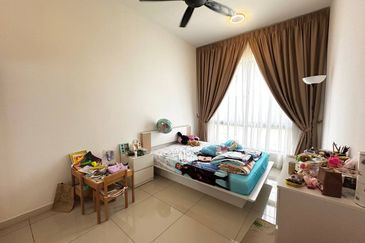 Setia Warisan Tropika (Belladonna)