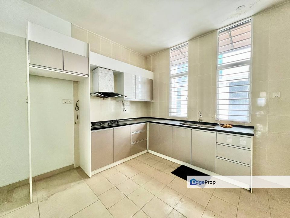 MODERN | 3 STOREY HOUSE @ BANGI AVENUE, Selangor, Bangi