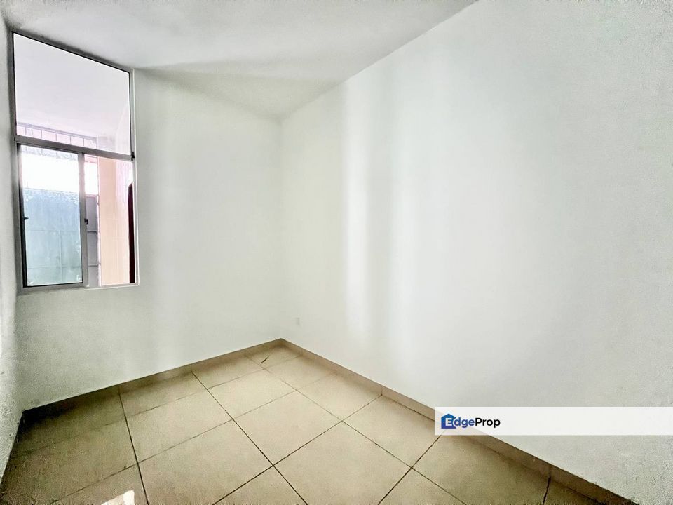 MODERN | 3 STOREY HOUSE @ BANGI AVENUE, Selangor, Bangi