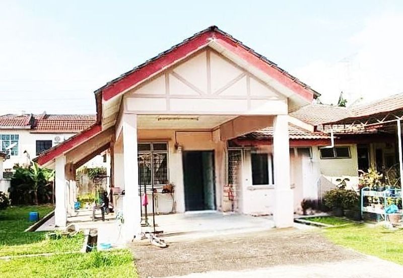 Desa Pinggiran Putra