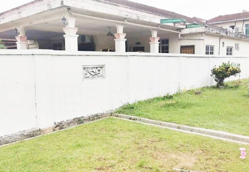 Desa Pinggiran Putra