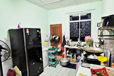 Desa Pinggiran Putra