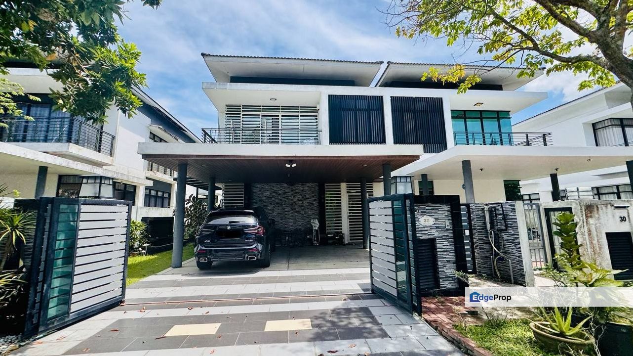 RENOVATED | 2 STOREY SEMI-D @ TAMAN JENDERAM HARMONI, DENGKIL, Selangor, Dengkil