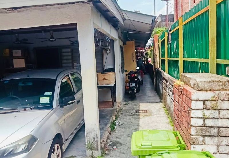 Kampung Datuk Keramat