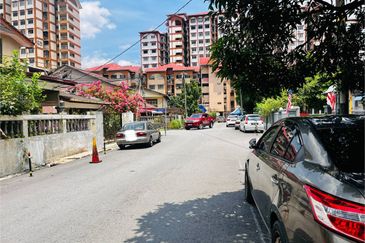 Kampung Datuk Keramat