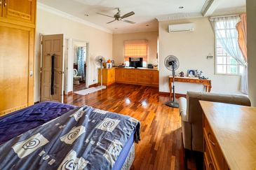 Bandar Country Homes