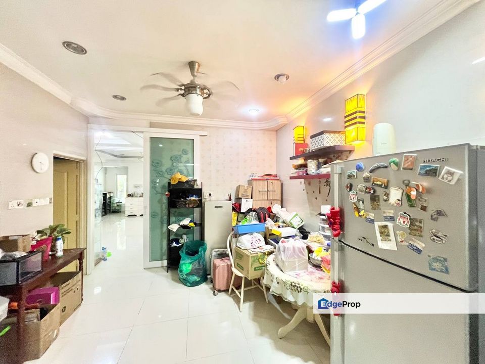 RENOVATED | 2 STOREY SUPERLINK @ TAMAN MUTIARA INDAH 2, PUCHONG, Selangor, Puchong