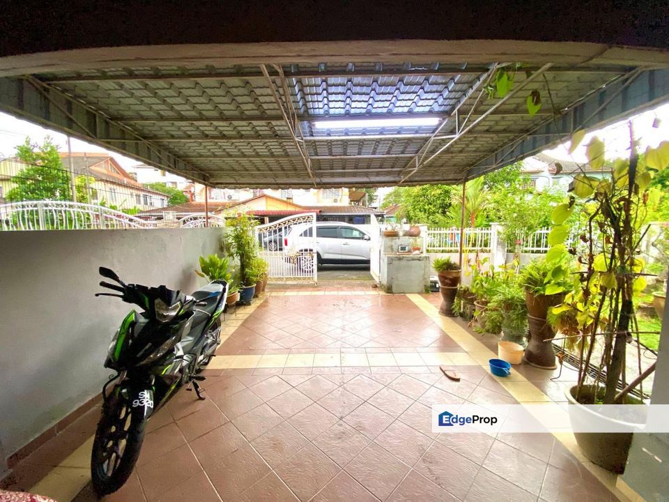 RENOVATED | 2 STOREY SEMI-D @ TAMAN PUTRA PERDANA, PUCHONG, Selangor, Puchong