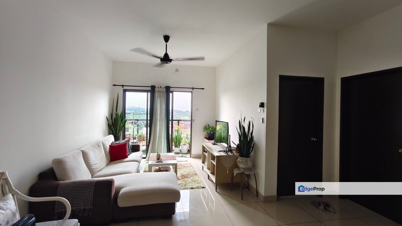 MURAH FREEHOLD CORNER UNIT @ RESIDENSI ZAMRUD, KAJANG 2, Selangor, Kajang