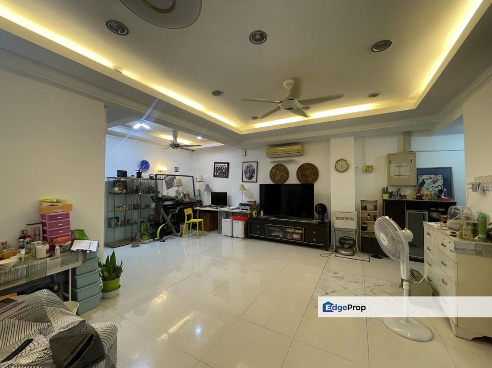 RENOVATED | 2 STOREY @ TAMAN MUTIARA INDAH 2, PUCHONG, Selangor, Puchong