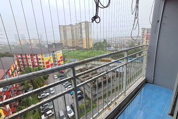 Angsana Apartment @ Taman Raintree