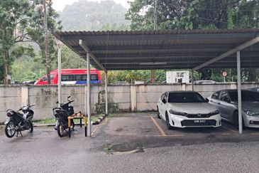 Angsana Apartment @ Taman Raintree