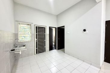MODERN | 2 STOREY TERRACE @ TAMAN RUBY, DENGKIL