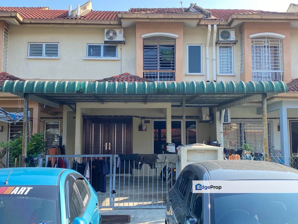 CANTIK | 2 STOREY TERRACE @ TAMAN LESTARI PUTRA, SERI KEMBANGAN, Selangor, Seri Kembangan