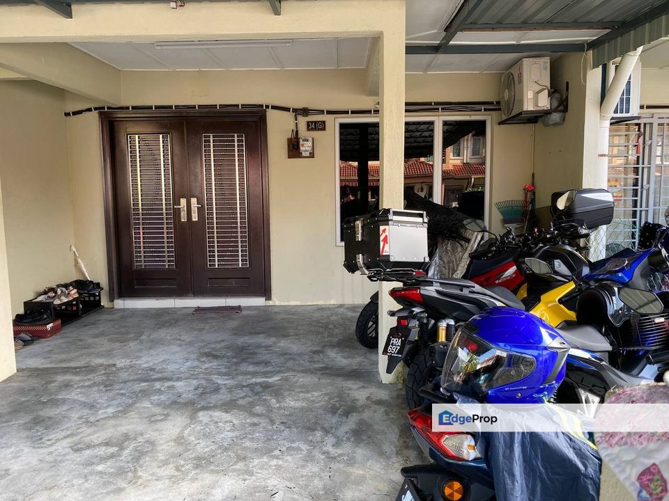 CANTIK | 2 STOREY TERRACE @ TAMAN LESTARI PUTRA, SERI KEMBANGAN, Selangor, Seri Kembangan