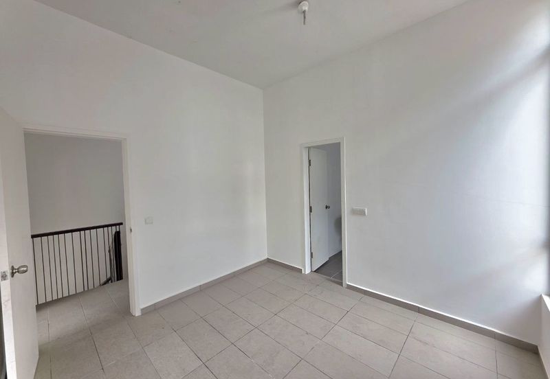 Elmera @ Setia Ecohill 2