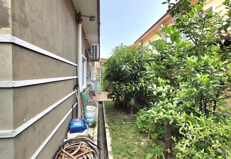 Desa Pinggiran Putra