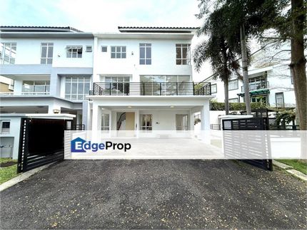 END LOT CANTIK | 2.5 STOREY SEMI-D @ SAUJANA VILLA, KAJANG, Selangor, Kajang