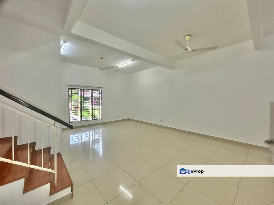 REFURBISHED | 2 STOREY @ TAMAN SUTERA 3, KAJANG, Selangor, Kajang