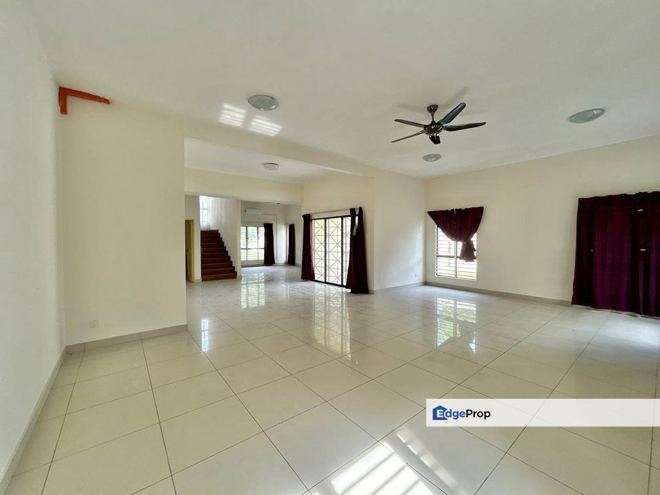 FREEHOLD | 2.5 STOREY BUNGALOW @ SAUJANA VILLA, TAMAN PRIMA SAUJANA KAJANG, Selangor, Kajang