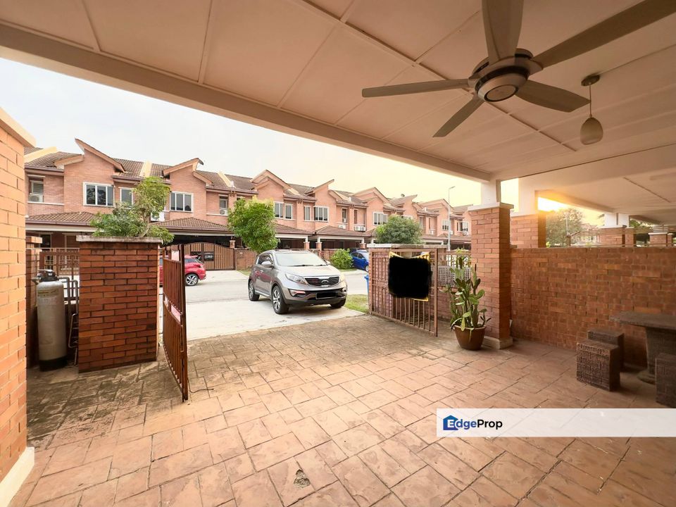 CANTIK | 2 STOREY @ ALAM BUDIMAN U10, SHAH ALAM, Selangor, Shah Alam