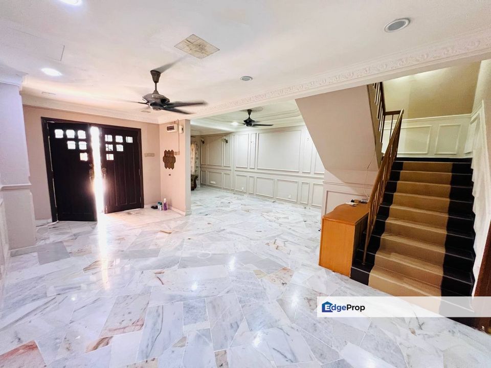 WELL MAINTAINED | 3 STOREY TERRACE @ TAMAN BUKIT MULIA, BUKIT ANTARABANGSA, Selangor, Ulu Kelang