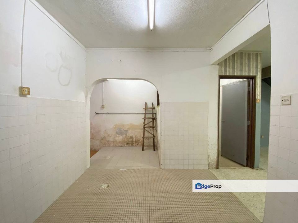 LEASEHOLD | 2 STOREY TERRACE @ TAMAN AMPANG INDAH, Selangor, Ampang