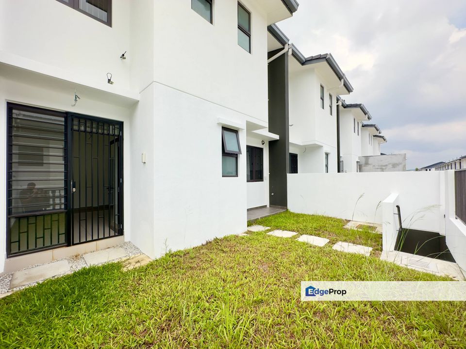 CANTIK | 2 STOREY SUPERLINK @ ELMINA GREEN 7 U17, SHAH ALAM, Selangor, Shah Alam