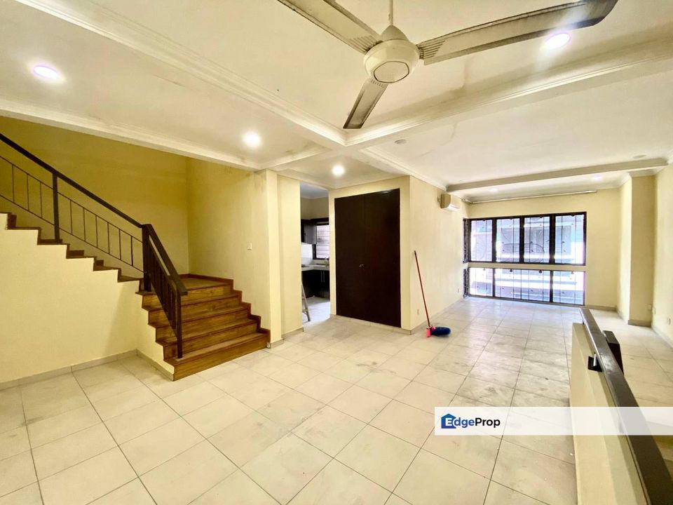 FOR SALE | 1.5 STOREY TOWNHOUSE @ MUTIARA TROPICANA, PJ, Selangor, Tropicana